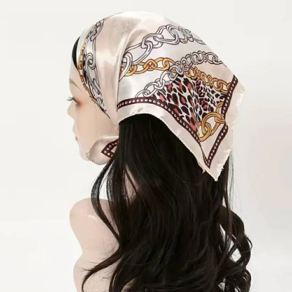 Square Satin Scarf Leopard Chain Print Vintage Neckerchief Elegant Scarf